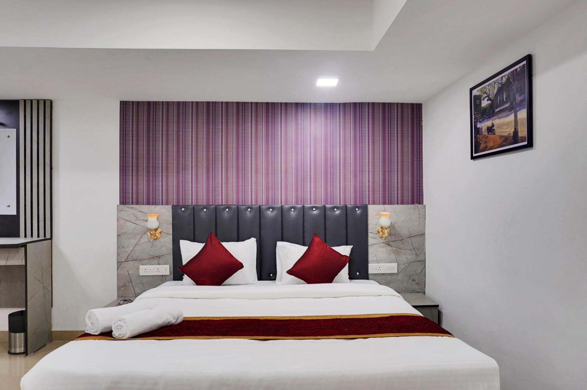 Hotel Orchard Park 푸네 외부 사진