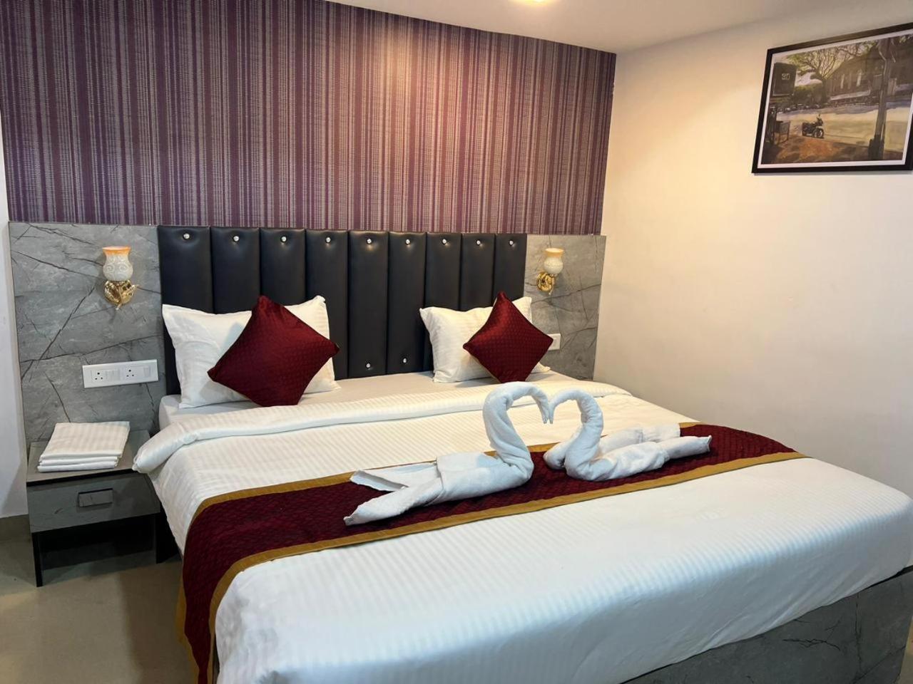 Hotel Orchard Park 푸네 외부 사진